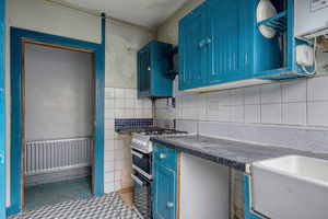 Kitchen- click for photo gallery